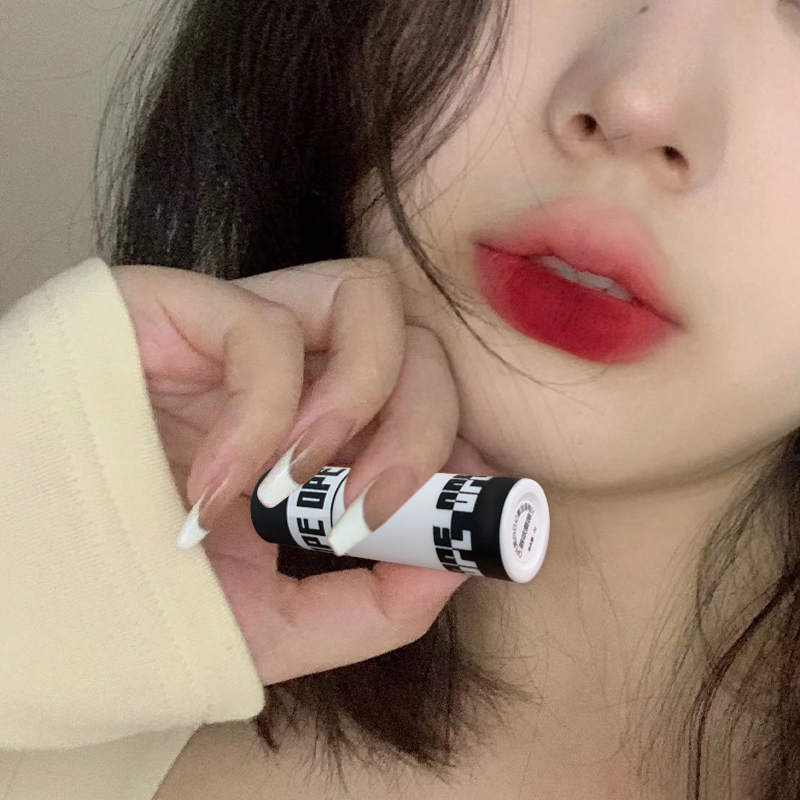 マットベルベットリップグロス防水液体口紅ヌードブラウン唇ティ - Matte Velvet Lip Tint Long Lasting のレビューと価格