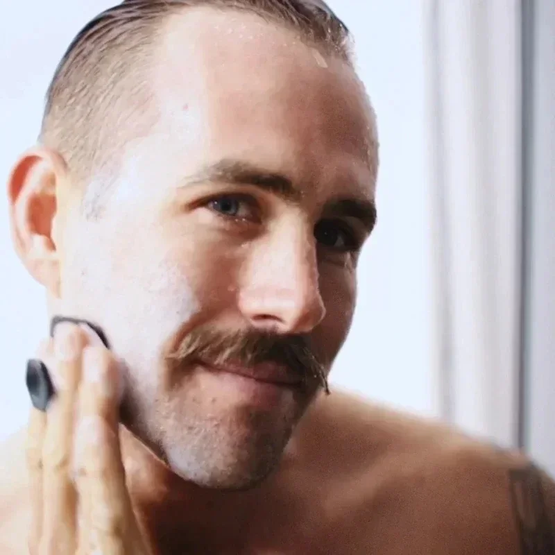 シリコーンフェイシャルクリーニングブラシスクラバー男性ミニチ - Silicone Face Scrubber Electric のレビューと価格